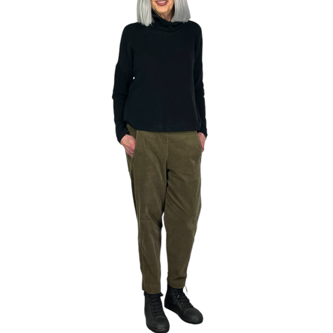 MOYET HI-NECK TOP