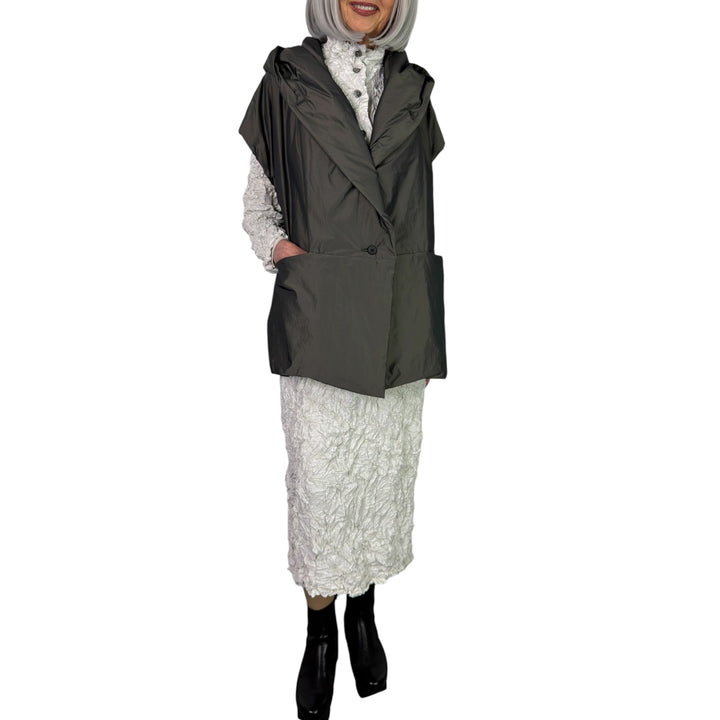 PADDED TAFFETA VEST W/HOOD