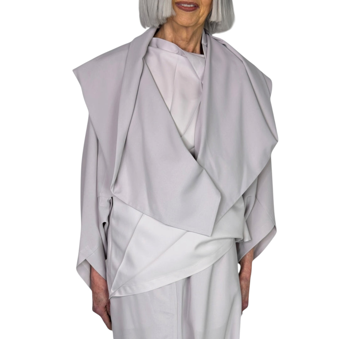 SEAMLESS DRAPE JACKET