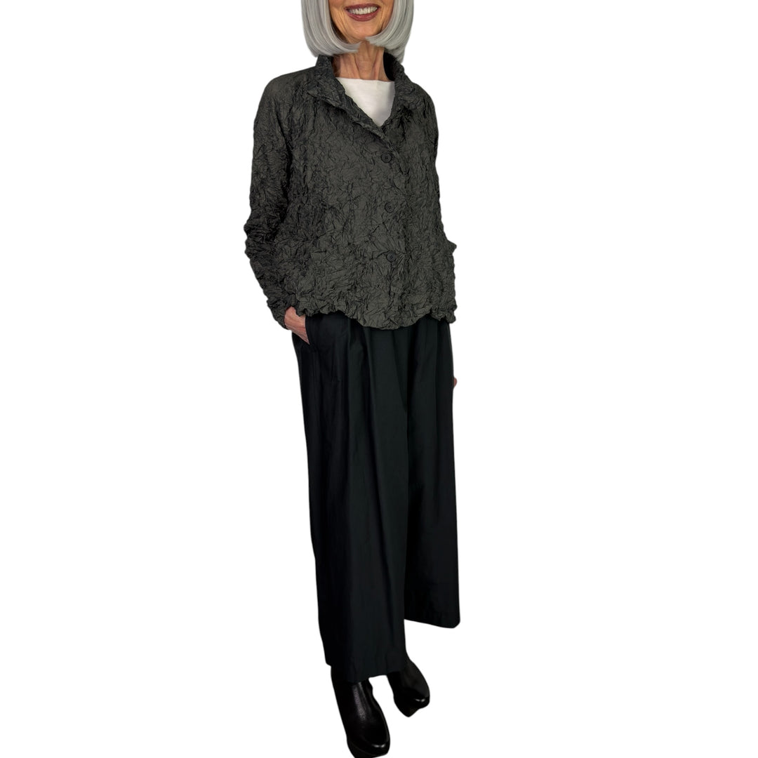 CRINKLE PLEAT SHORT JACKET