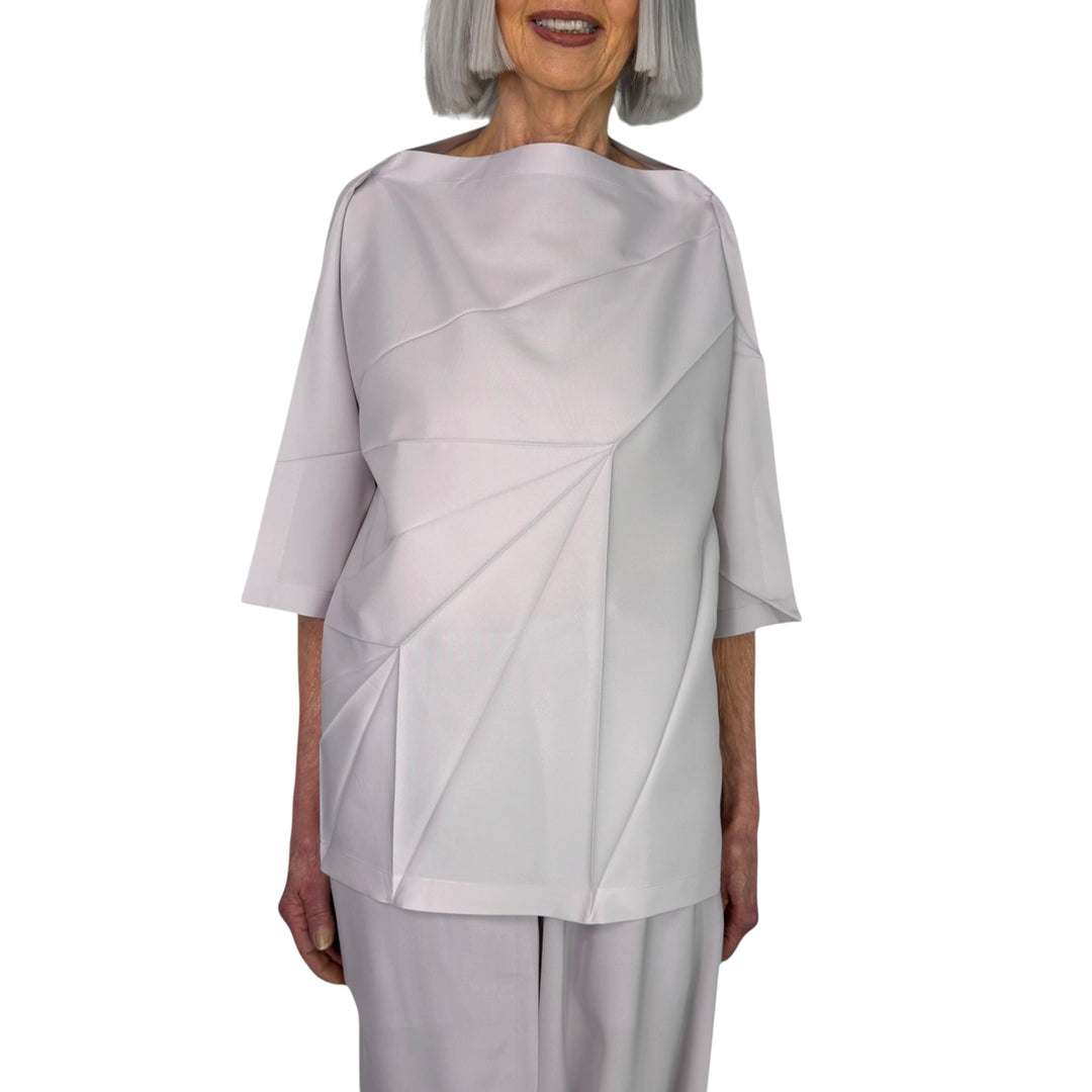 RADIAL FOLD SHIRT S/S TOP