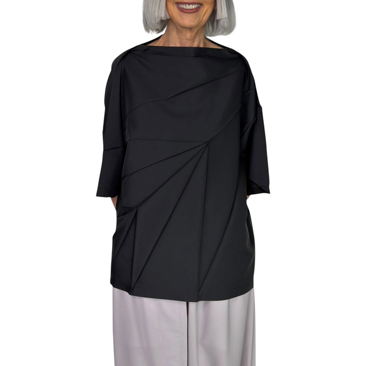 RADIAL FOLD SHIRT S/S TOP