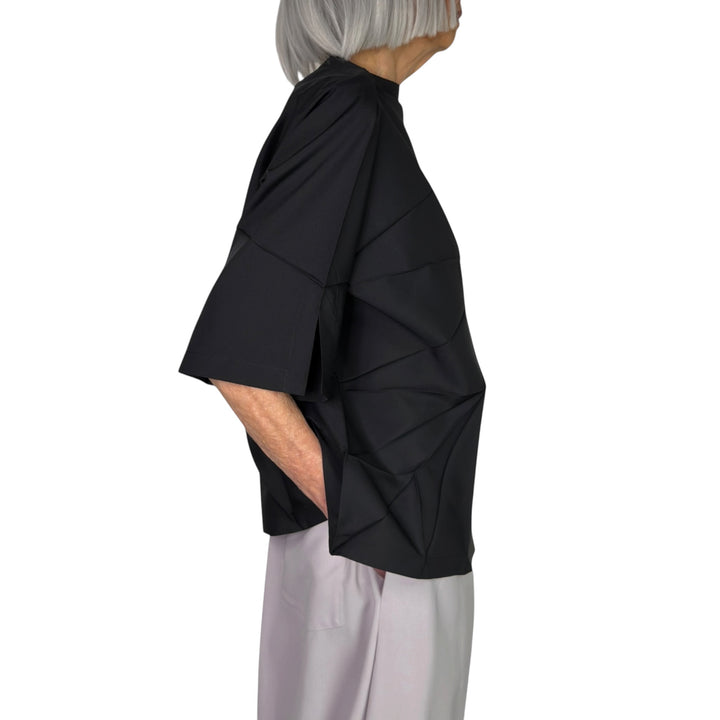 RADIAL FOLD SHIRT S/S TOP