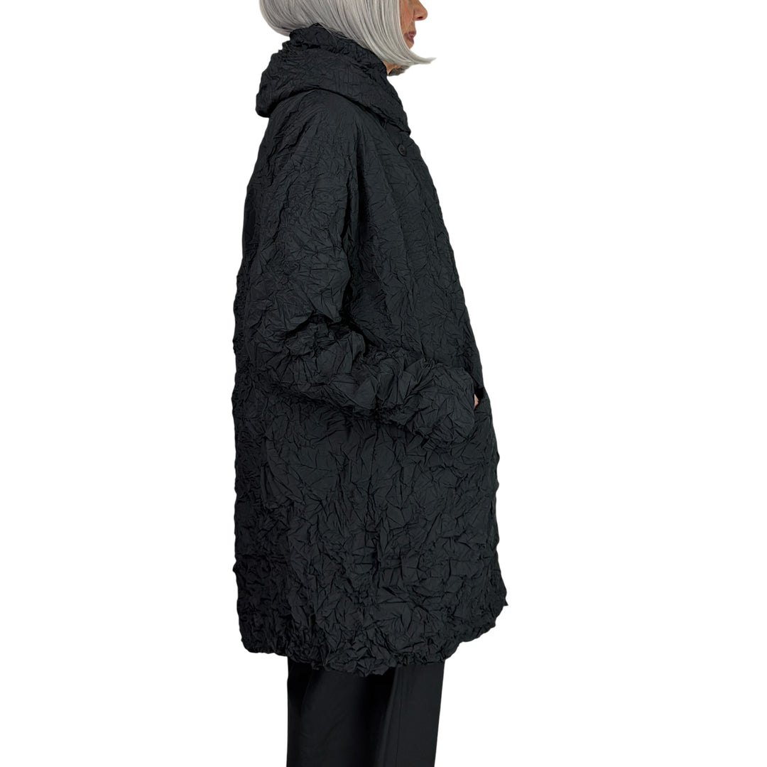 PADDED CRINKLE PLEAT COAT W/HOOD