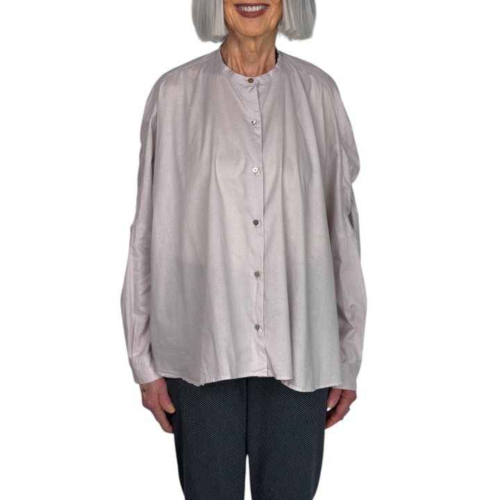 GATHERED BACK SHIRT