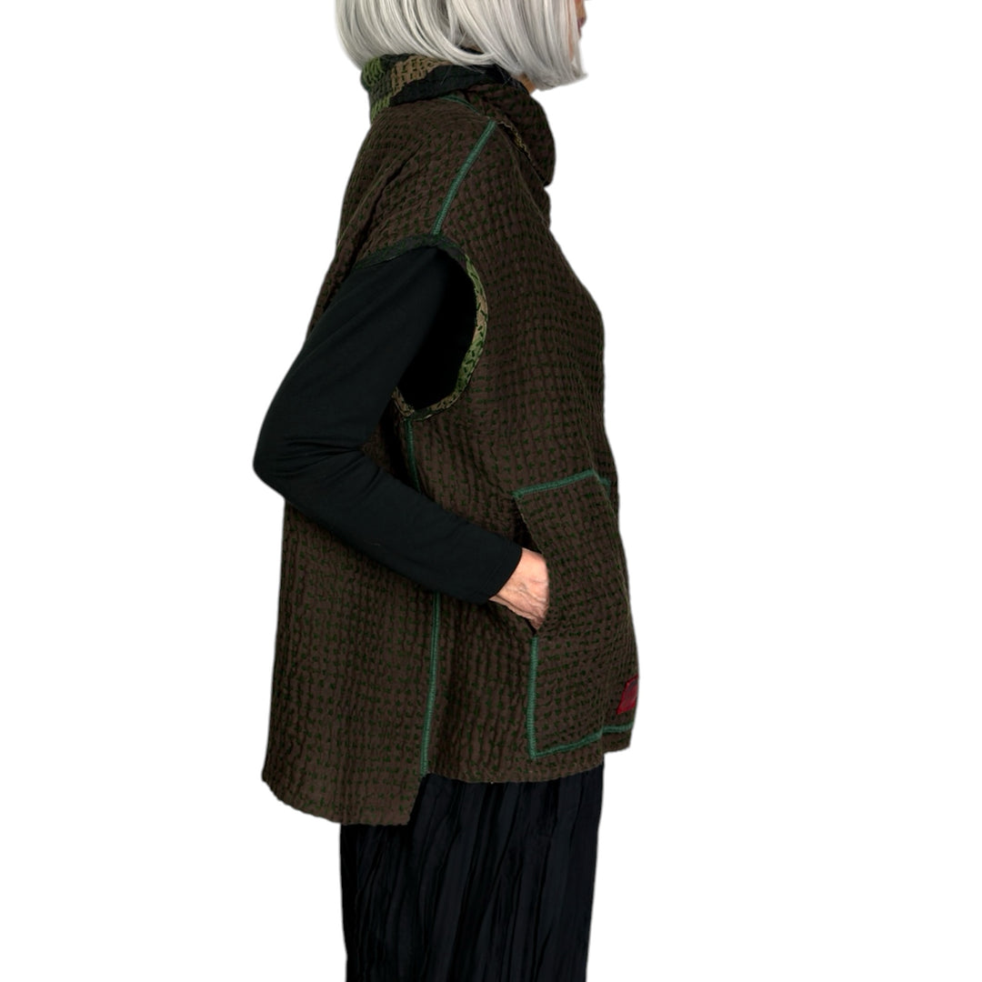 WAFFLE FUNNEL NECK VEST