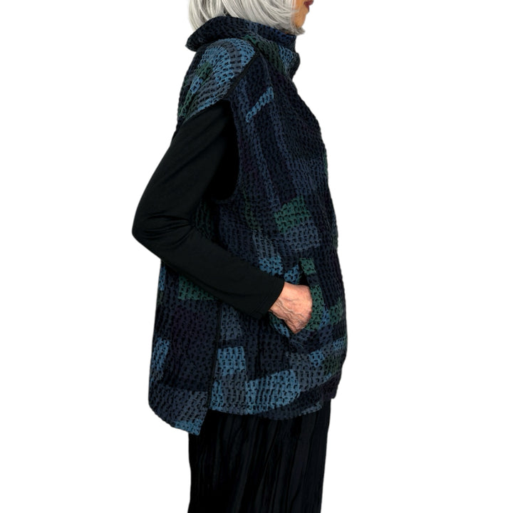 WAFFLE FUNNEL NECK VEST