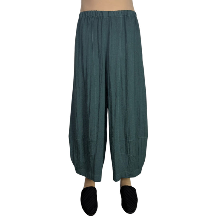 TRAVEL CRINKLE TUCKED HEM PANT