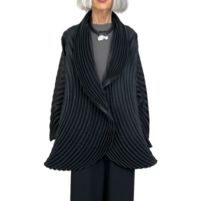 WOOL CIRCLE PLEATS JACKET