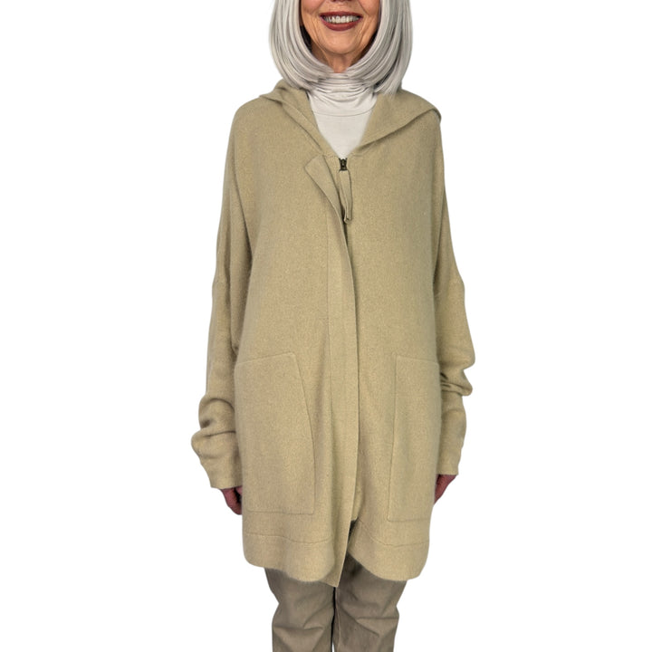 RACCOON ZIP CARDIGAN W/HOOD
