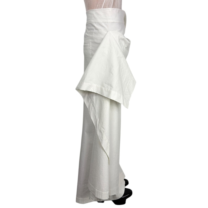 COLLAPSING SCULPTURE SKIRT