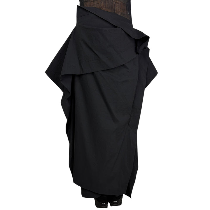 COLLAPSING SCULPTURE SKIRT