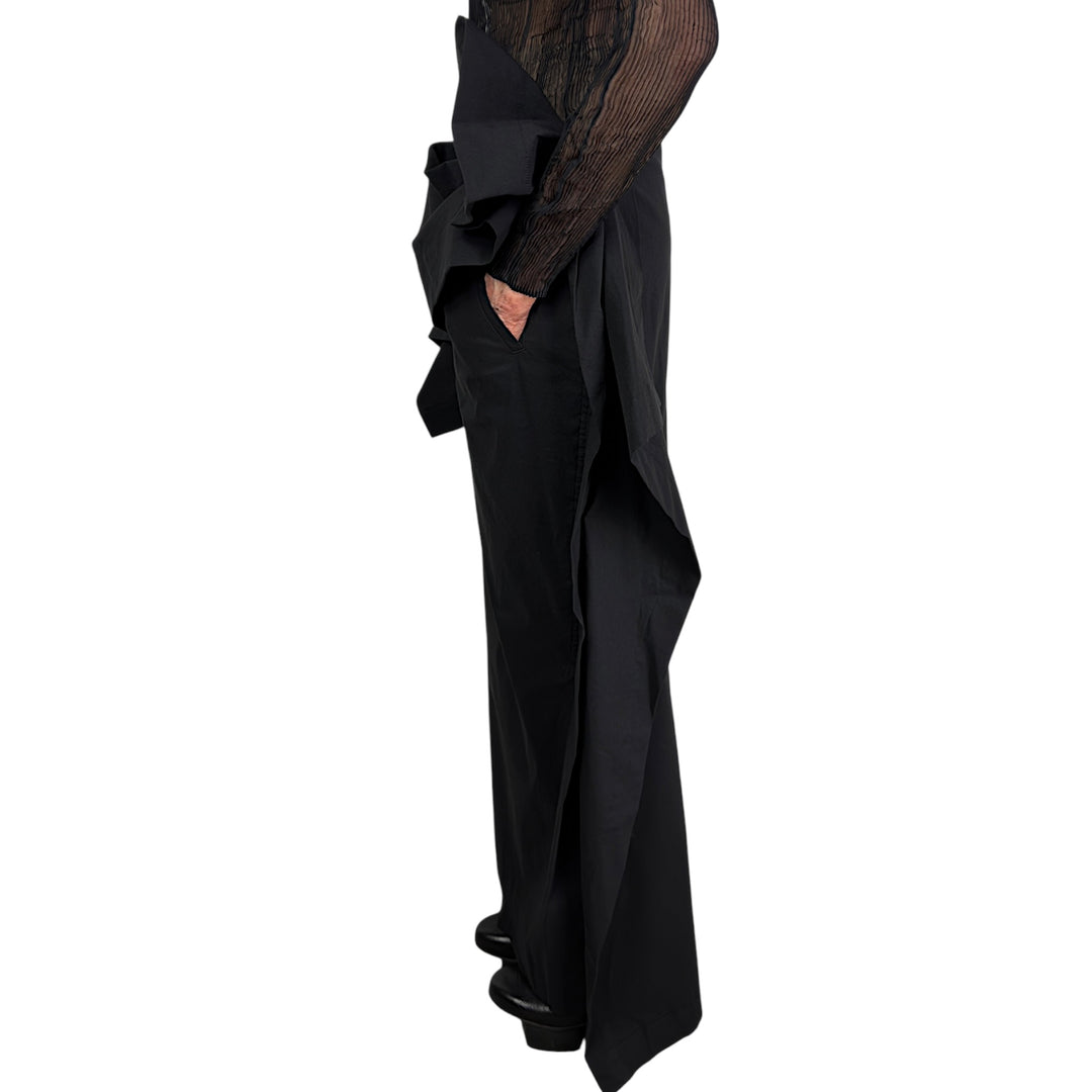 COLLAPSING SCULPTURE SKIRT