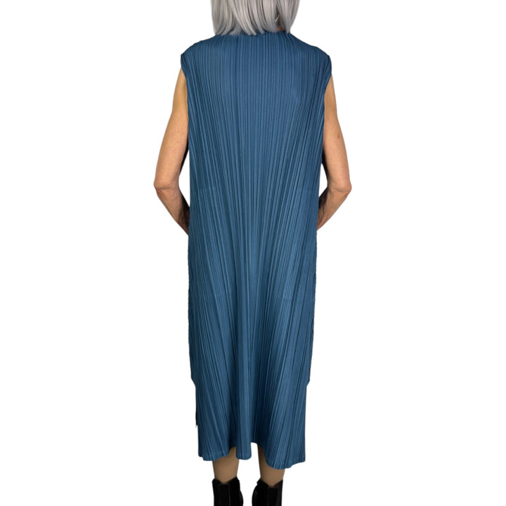 MELLOW PLEATS SLEEVELESS DRESS