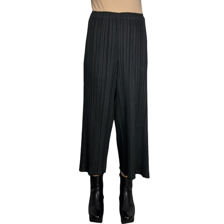 MELLOW PLEATS FLARE PANT