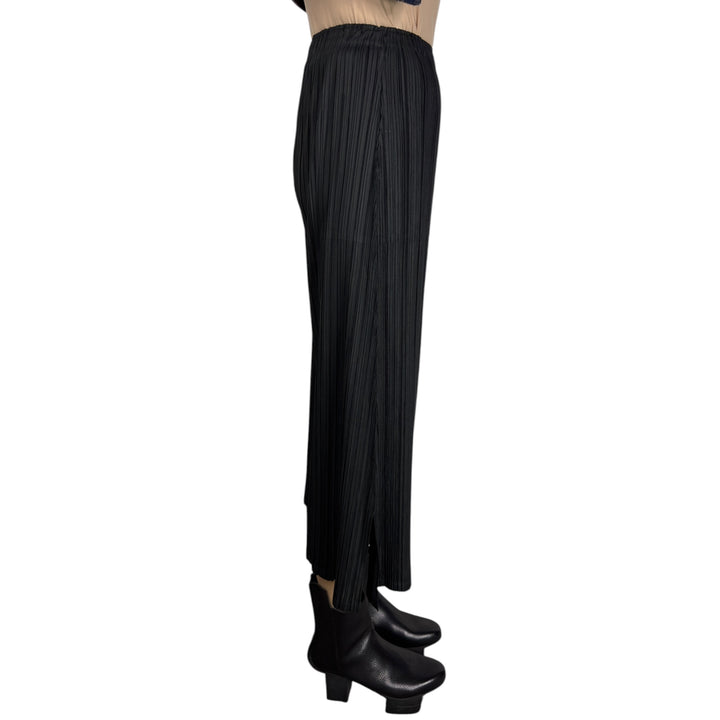 MELLOW PLEATS FLARE PANT