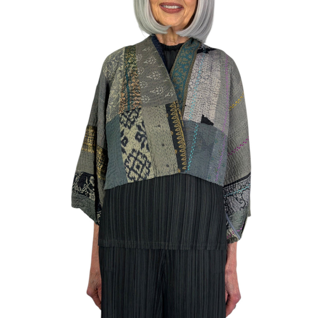 JEWEL WOVEN PATCH PUFF SLEEVE SHRUG
