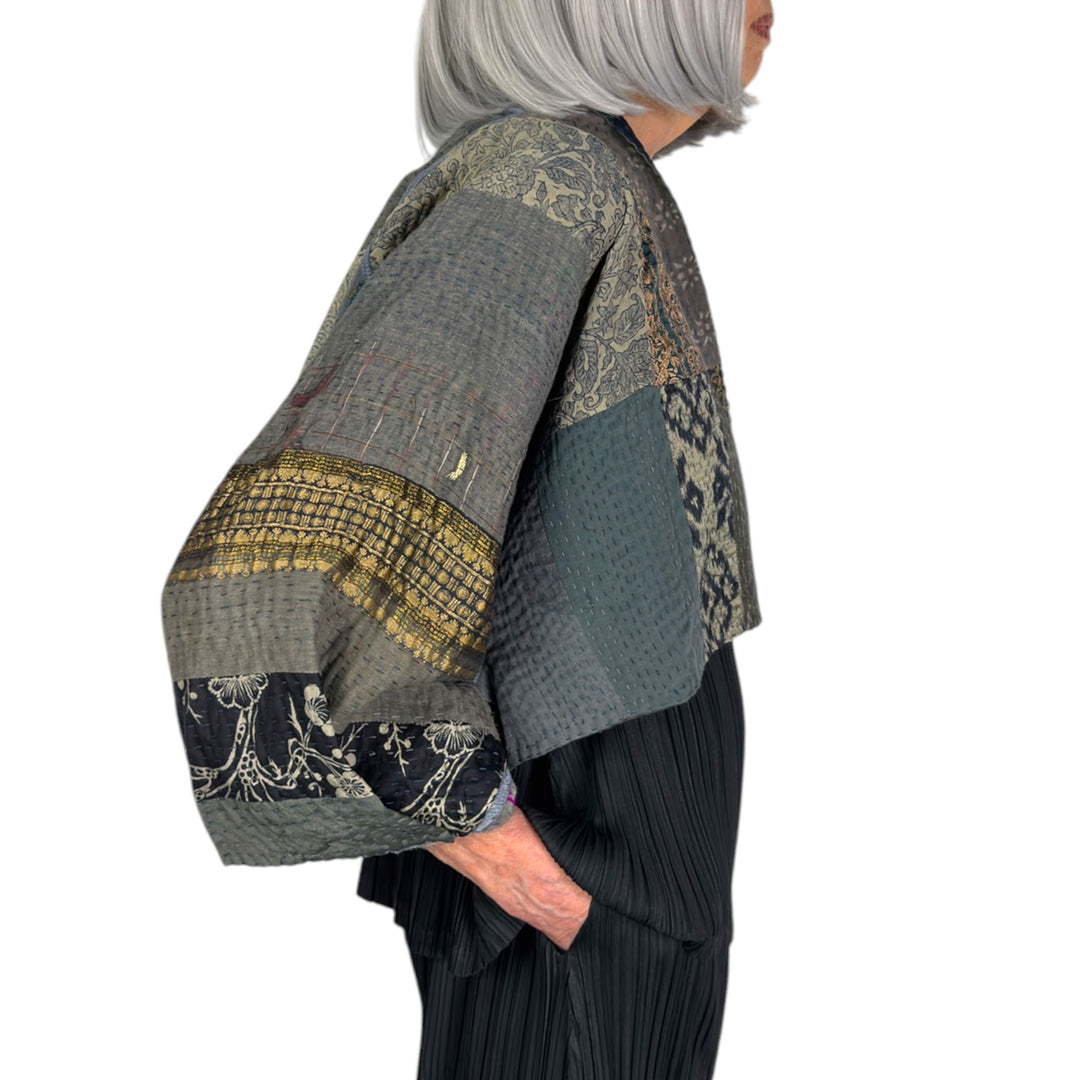 JEWEL WOVEN PATCH PUFF SLEEVE SHRUG