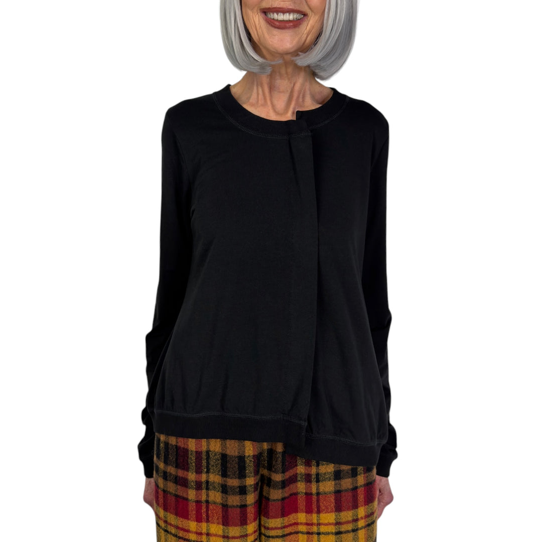 ASYMMETRIC NECK/HEM T-SHIRT