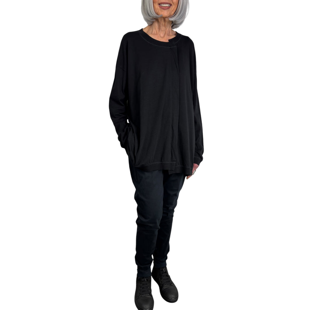 ASYMMETRIC NECK & HEM TEE