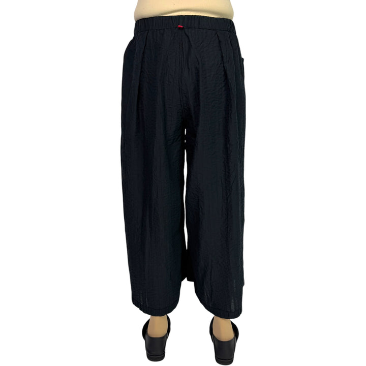 RIPPLE TUCK WIDE LEG LANTERN PANT