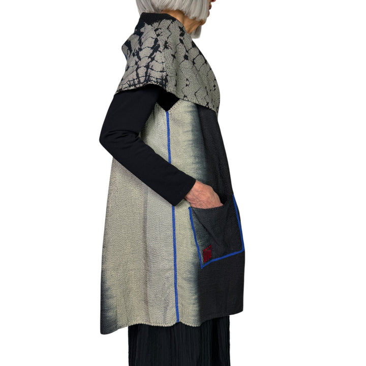 SERPENT PRINT CIRCULAR VEST