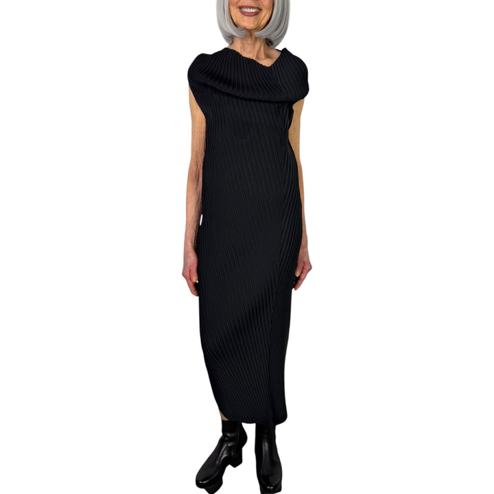 TUBULAR PLEATS DRESS