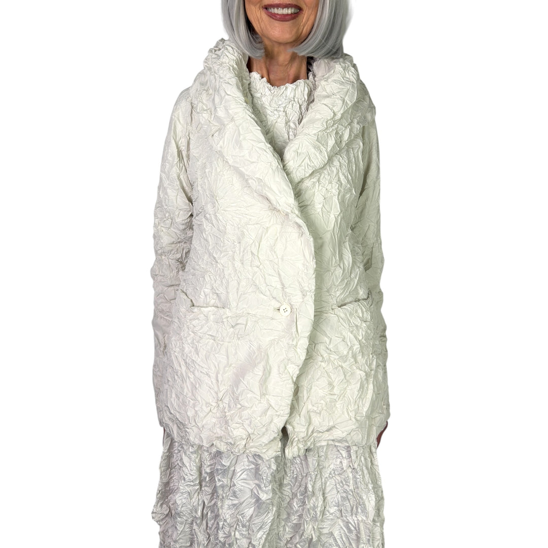 PADDED CRINKLE PLEAT JACKET W/HOOD