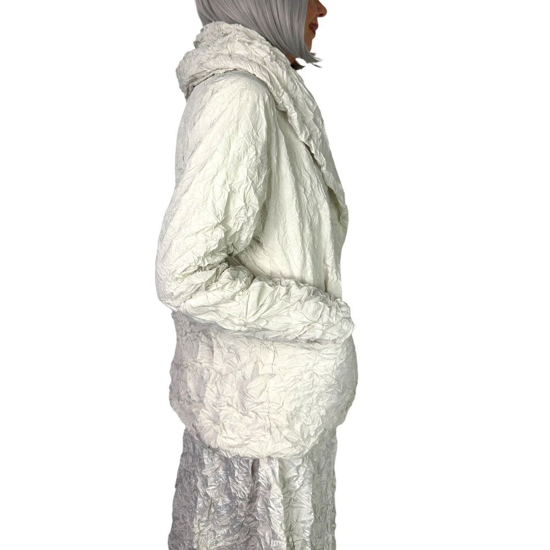 PADDED CRINKLE PLEAT JACKET W/HOOD