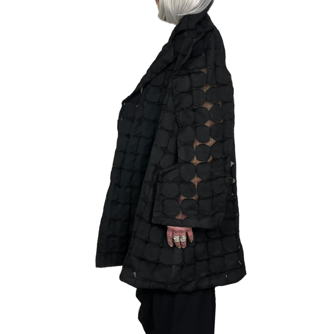 TEXTURED CIRCLES COAT