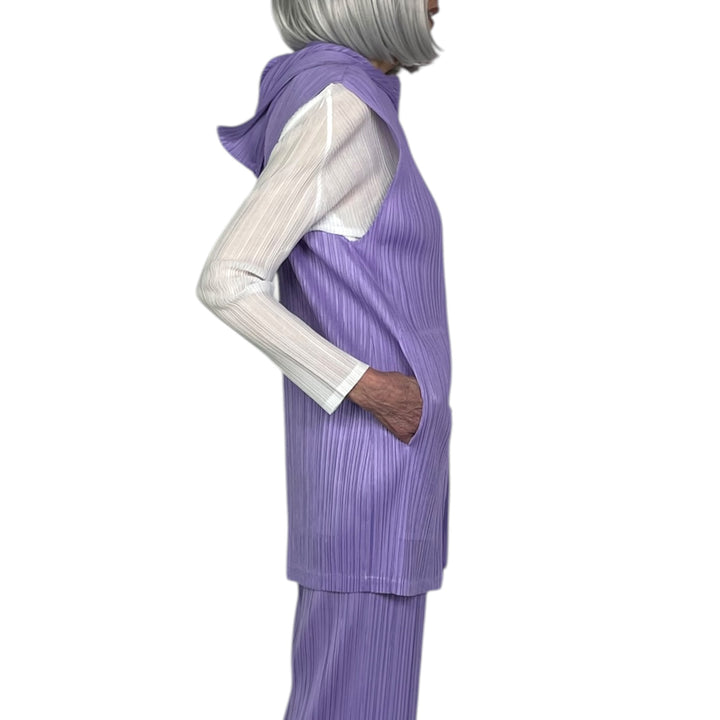 MC : APRIL ZIP FRONT HOODED VEST