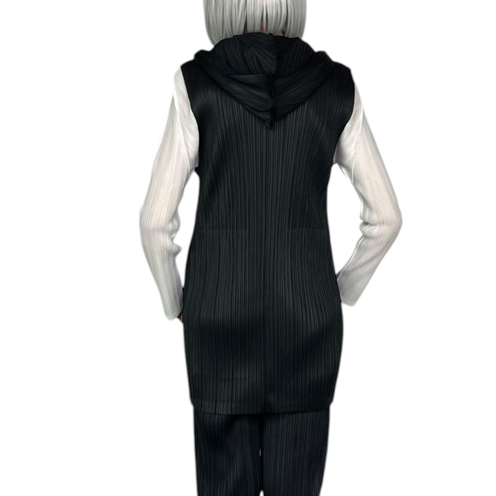 MC : APRIL ZIP FRONT HOODED VEST