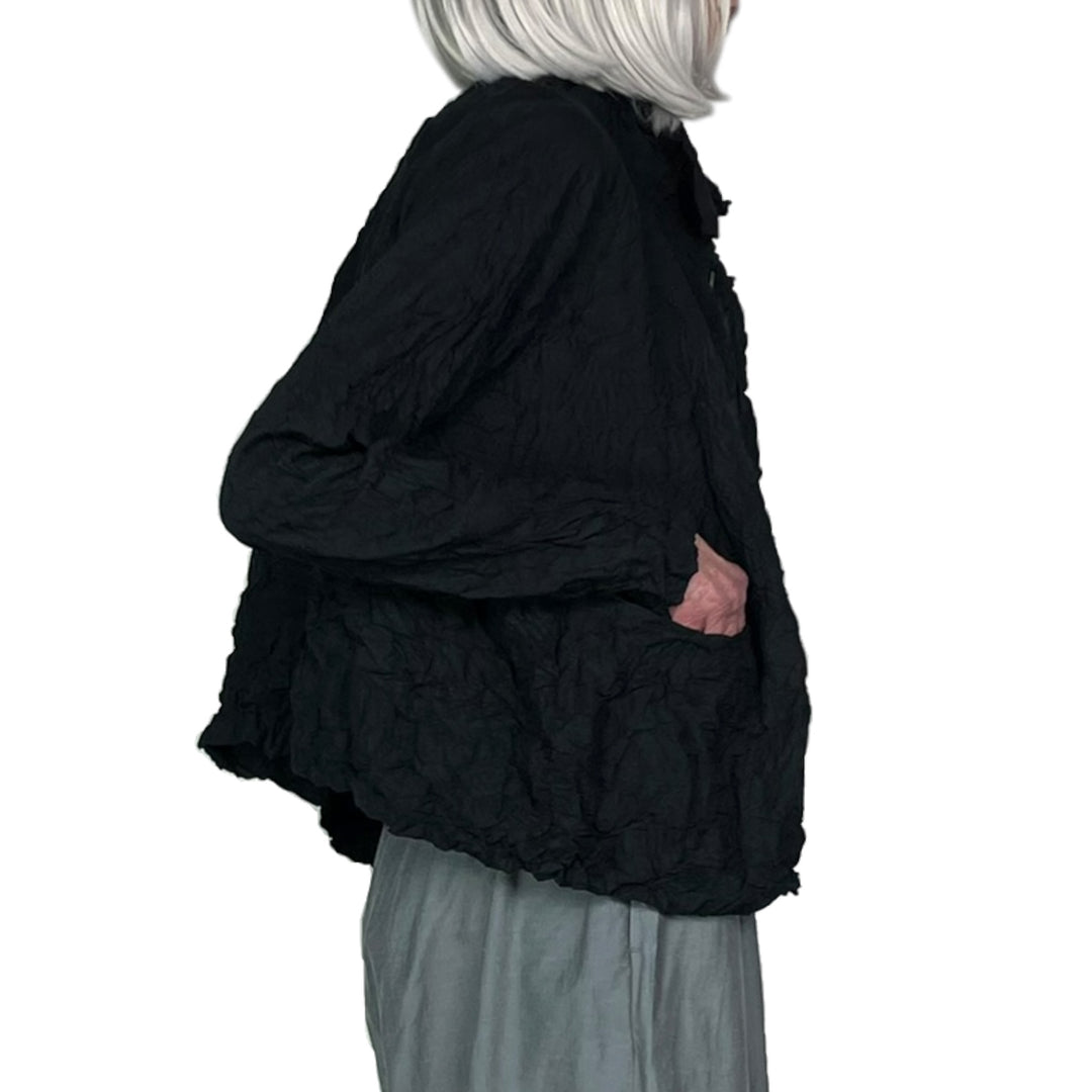 NANACO CRINKLE PLEAT SHORT JACKET