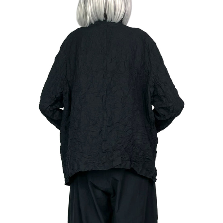 NANACO CRINKLE PLEAT JACKET