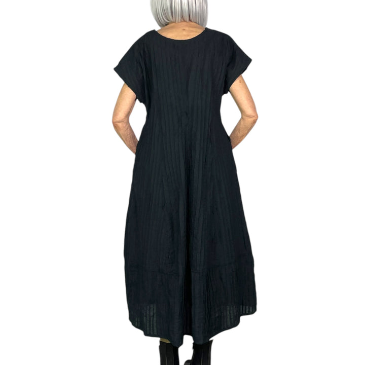 RIPPLE TUCK V-NECK MIDI DRESS