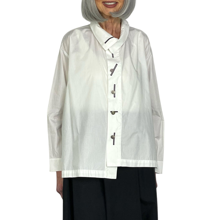 EMBROIDERED BUTTON HOLE SHIRT 