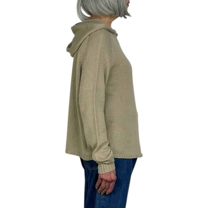PULLOVER HOODIE
