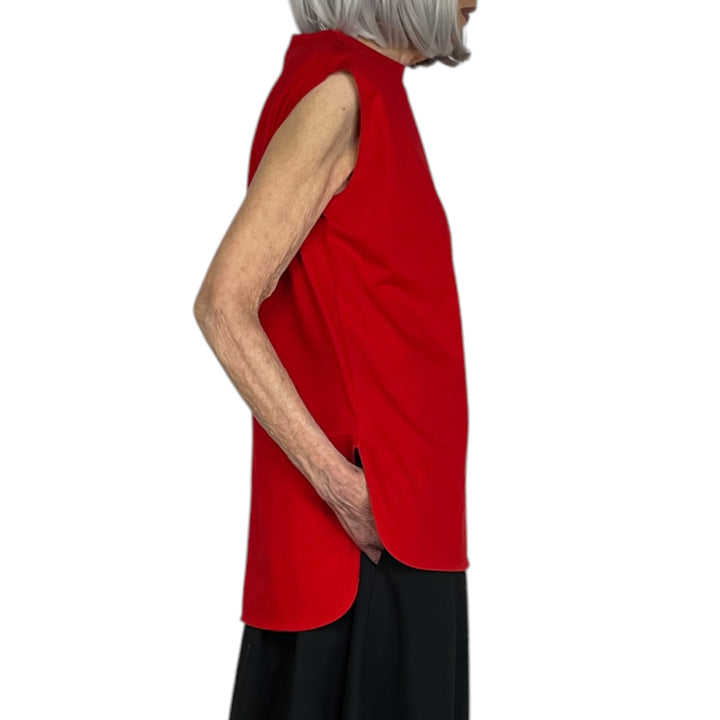 SLEEVELESS CREW NECK T-SHIRT