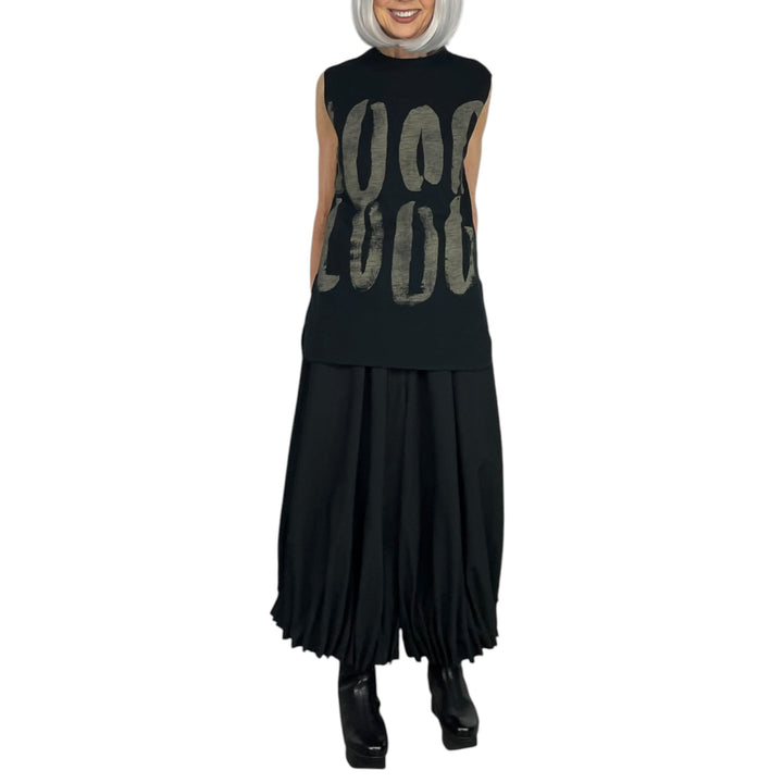 GRAPHIC PRINT SLEEVELESS T-SHIRT
