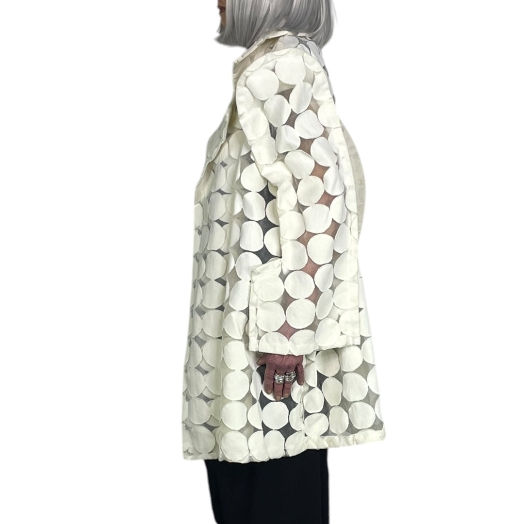 TEXTURED CIRCLES COAT