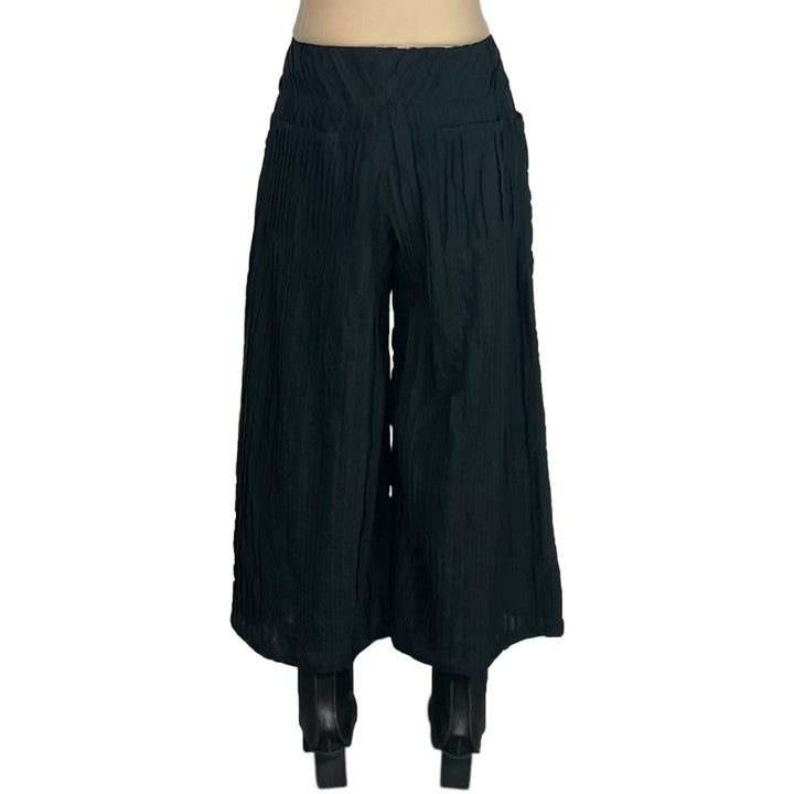 RIPPLE TUCK WIDE LEG PANT