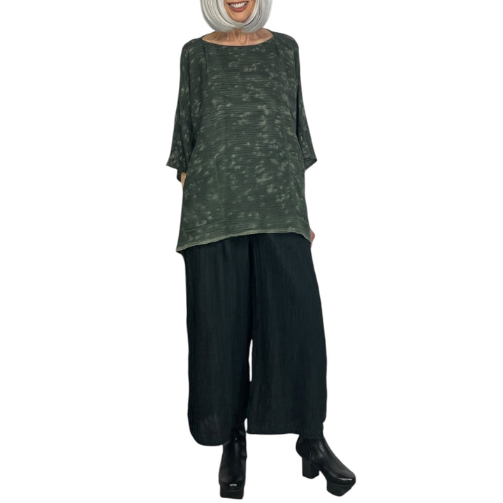 RIPPLE TUCK WIDE LEG PANT