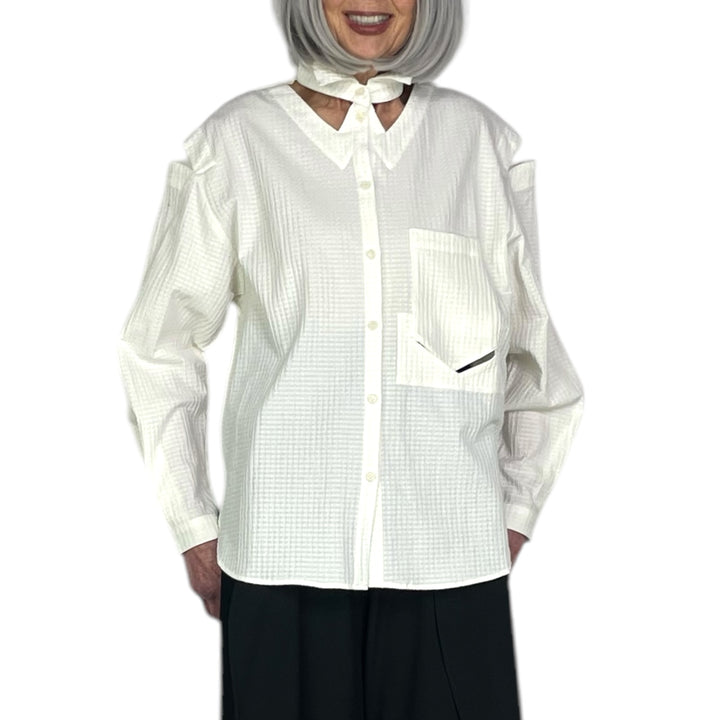 CUT OUT SHIRT