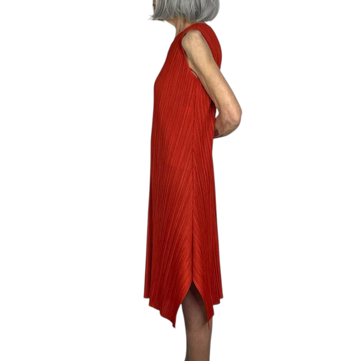 MC COLORS : JULY SLEEVELESS DRESS