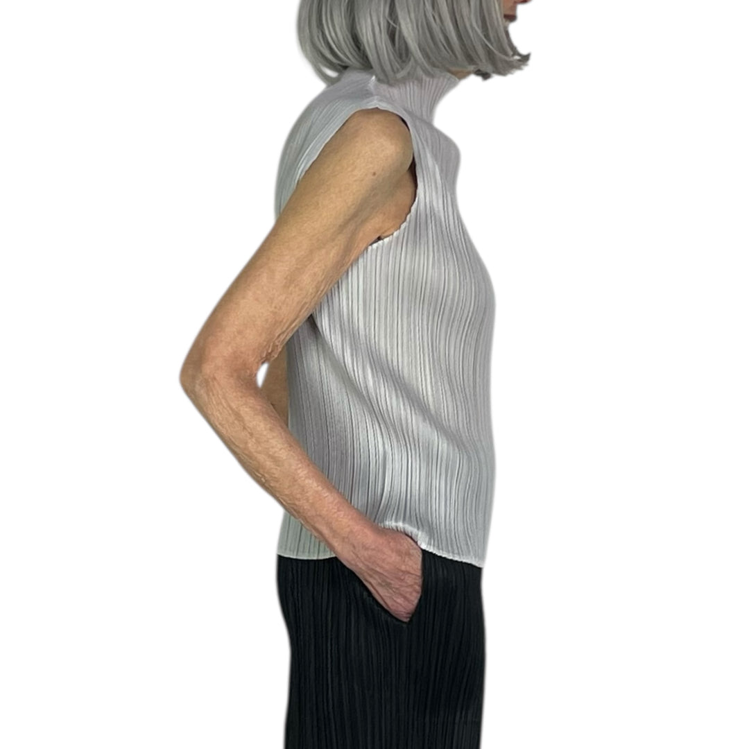 BASICS HI-NECK SLEEVELESS TOP