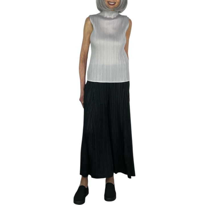 BASICS HI-NECK SLEEVELESS TOP