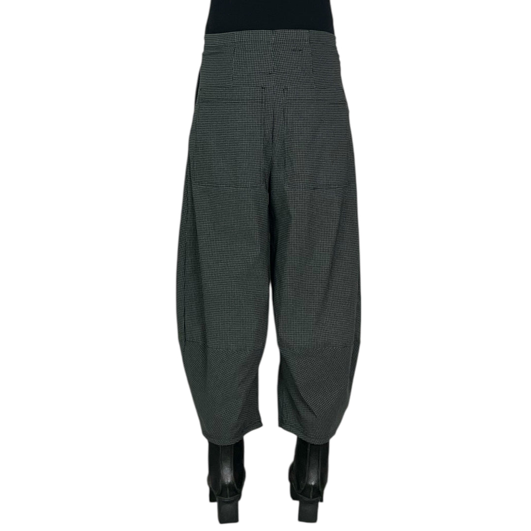CHECK PRINT CURVED LEG PANT