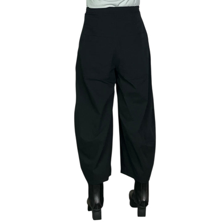 CIRCLE POCKET CURVED LEG PANT