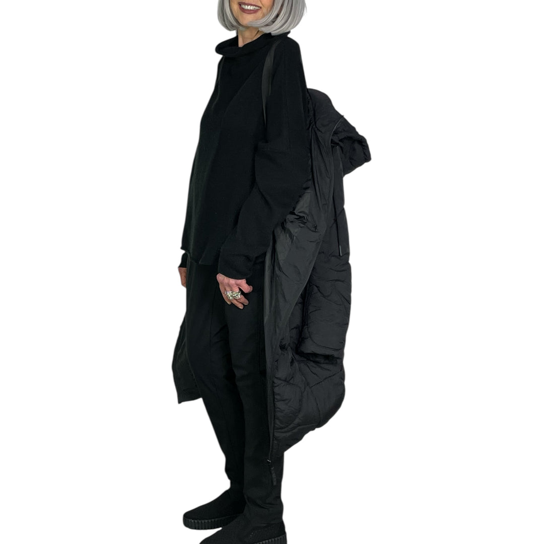 SHAPED QUILTED PUFFER COAT W/HOOD