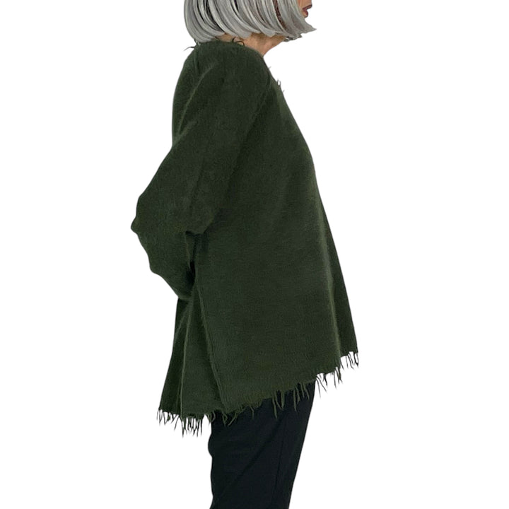 FRINGED EDGE CREWNECK SWEATER